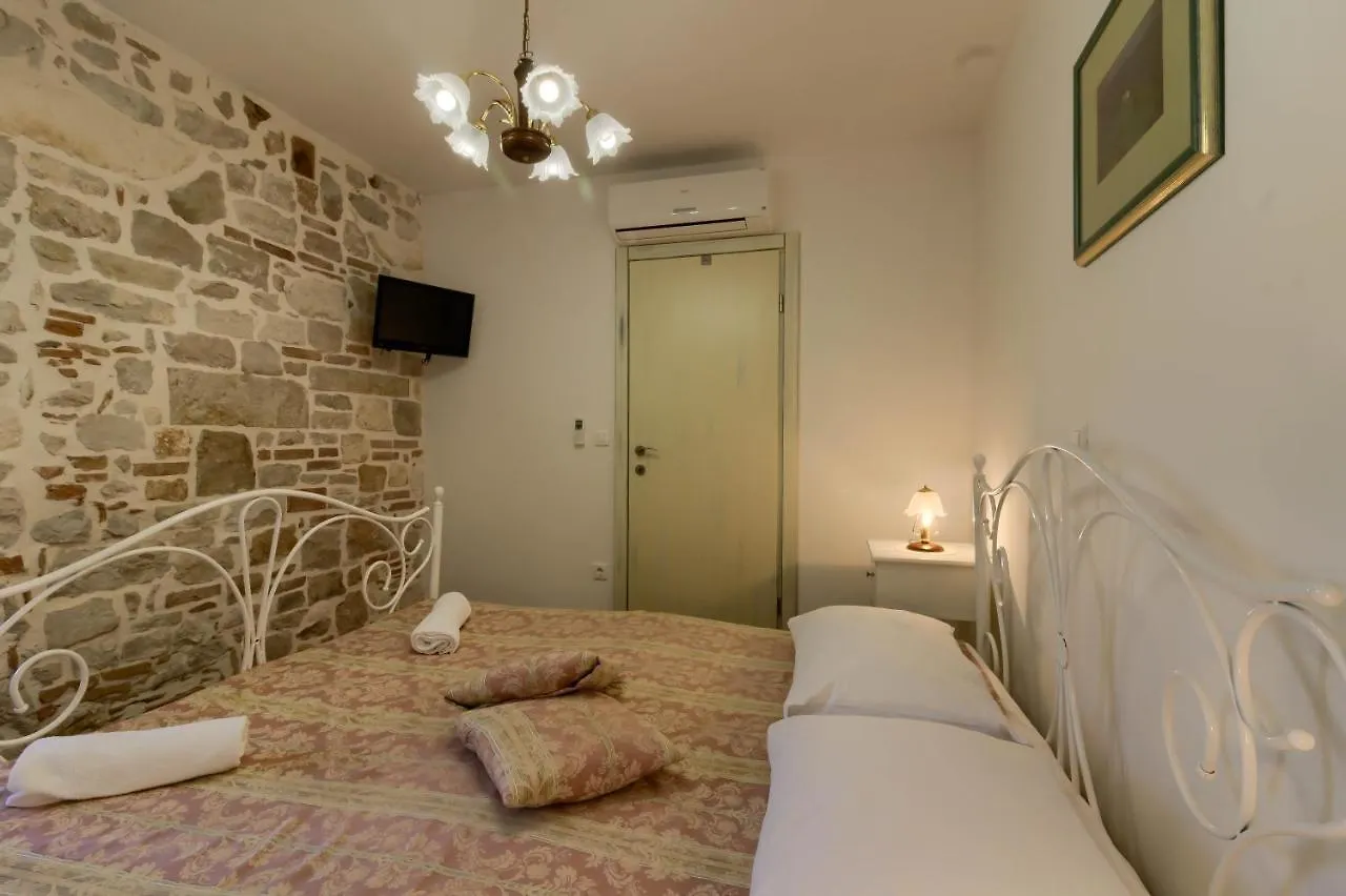 Cozy Villa Zita With Private Pool Near Town Center Porec